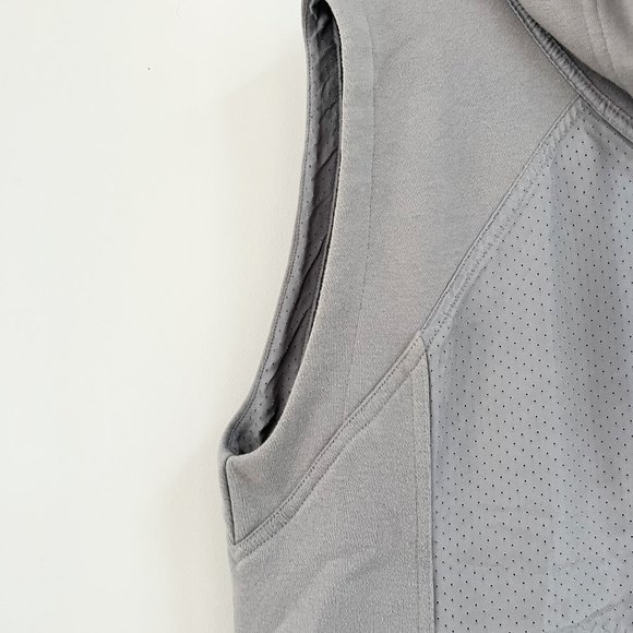 Adidas by Stella McCartney - Picture 4 of 5